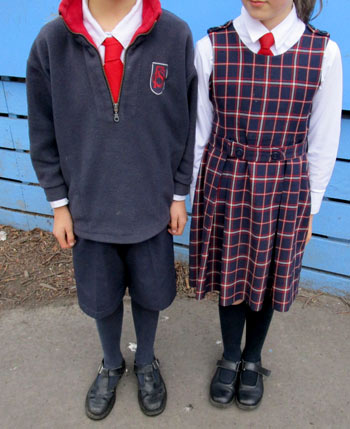 ニュージーランドで小学校留学　制服